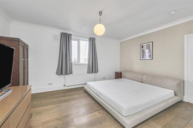 Wandsworth_Road_London__.JPG