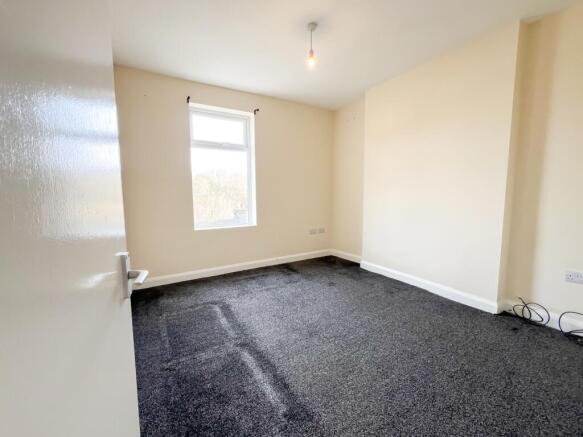 Station Road EweMove Loftus-3