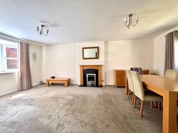 SITTING DINING ROOM