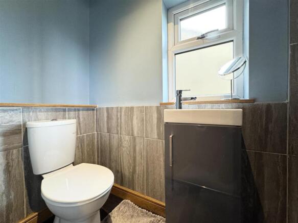 EN SUITE