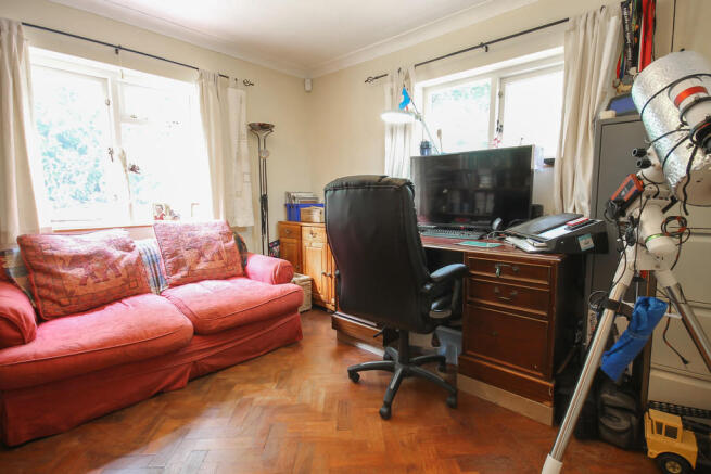 Photo 10
