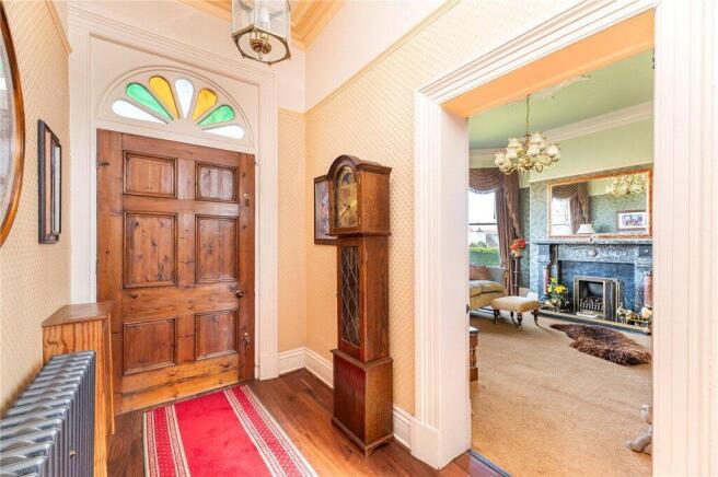 4 bed Detached for sale Image 9