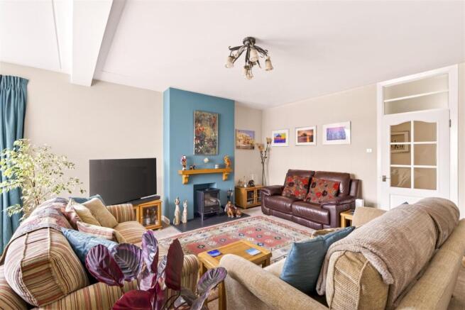 2 Gloucester Court Final-6.jpg