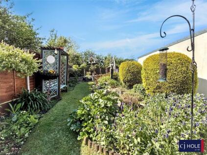 Dinglewell, Hucclecote, GL3