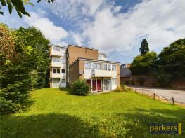 Flat 22, Crescent Court, Crescent Road, Reading RG1 5SJ