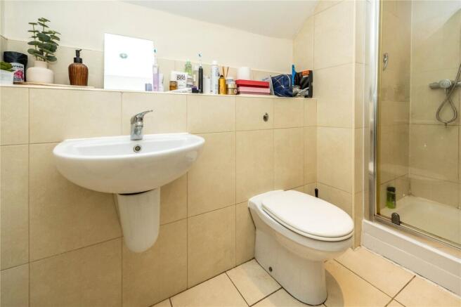 3 bed Apartment for sale Image 12
