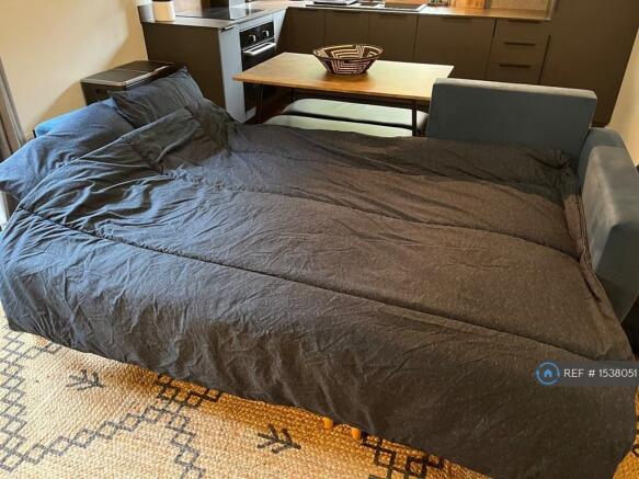 Large Over Sized Double Sofabed With Bedding 