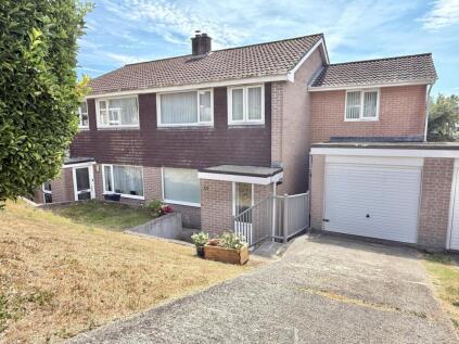 Bedruthan Avenue, Truro