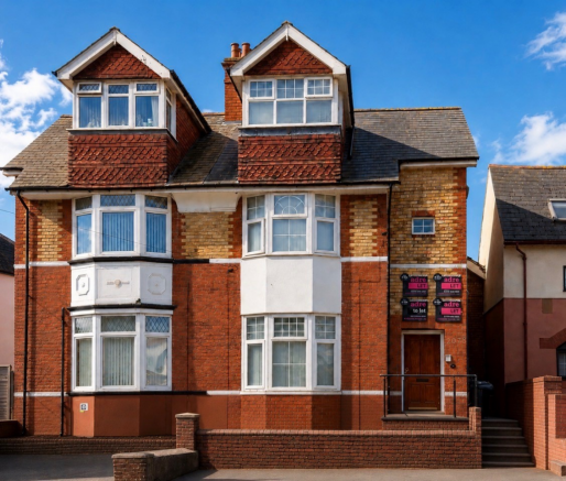 STUDIO FLAT AVAILABLE NOW