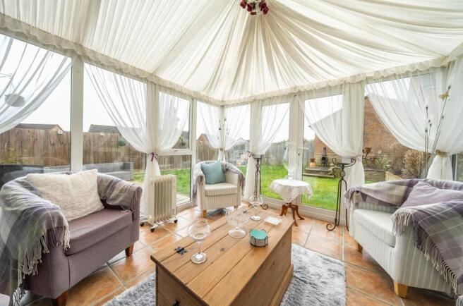 8 Peartree Close