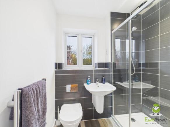 EweMove Estate Agents Basingstoke - Longwood Copse