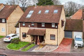 14, Camborne Close, Reading RG6 4EN