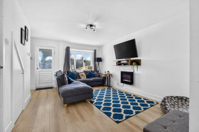 Living Room (2)