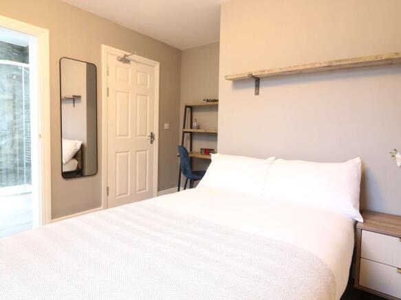 87 Middleton Room 6 2 (2).JPG