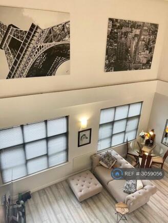Living Room/Dining Area