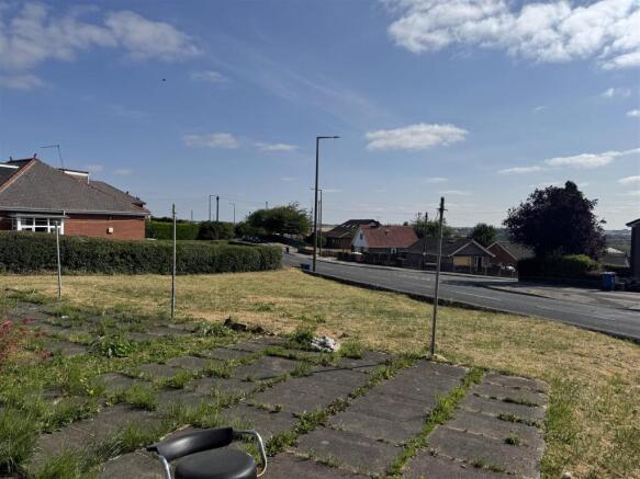 2 bed Flat for sale Image 6