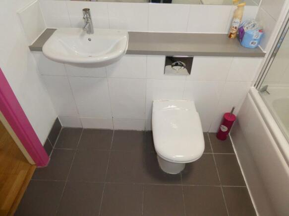 1 bed Apartment to rent Image 7