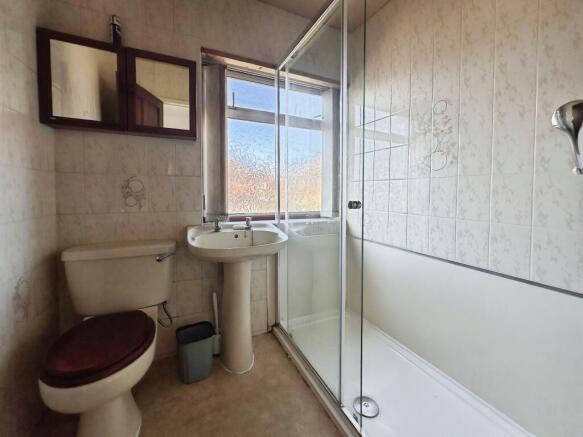 3 bed Semi-Detached for sale Image 11