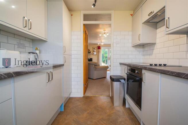 2 bed Apartment for sale Image 8