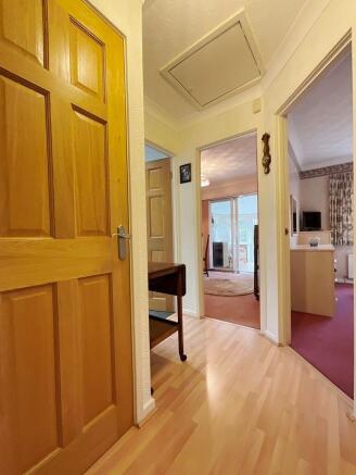 Primrose Close, Marshside, Southport photo 4