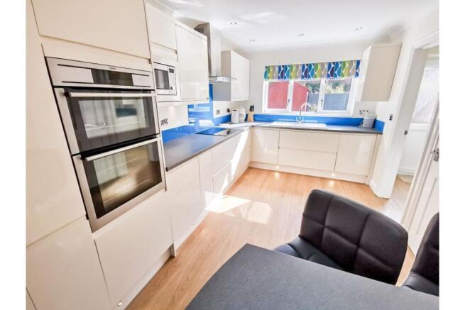 Kitchen/Breakfast