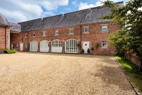 8 Bulkeley Grange Barns Wrexham Road, Bulkeley