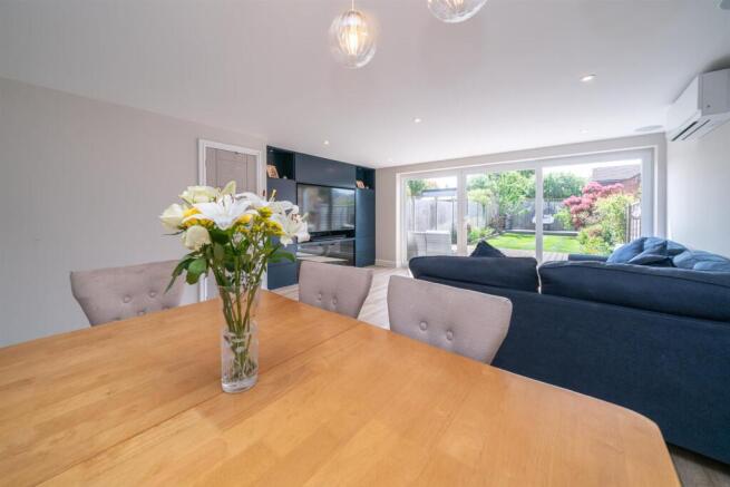 Living/Dining Room