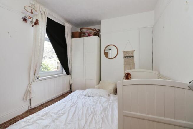 4 bed Terraced for sale Image 12