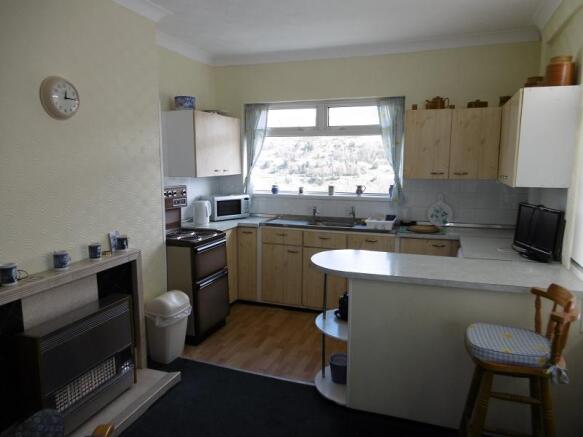 Kitchen / Breakfast Room