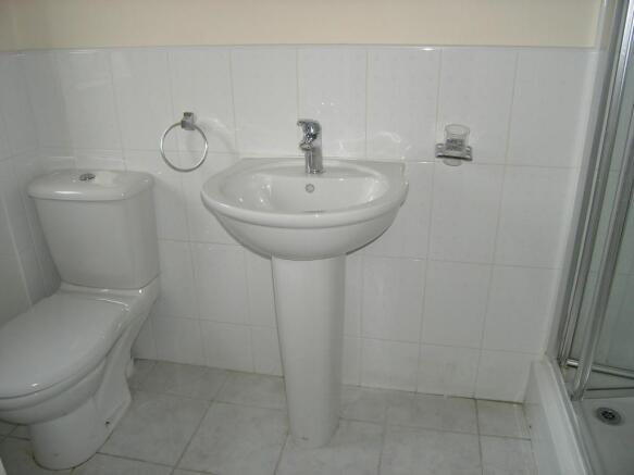En-Suite 2