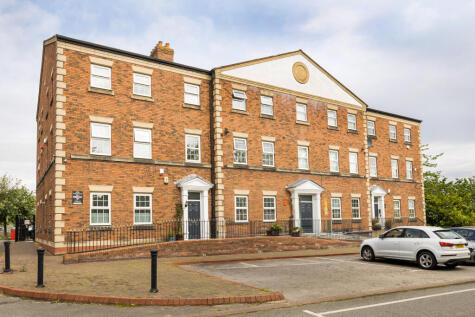 Lower Mersey Street, Ellesmere Port, CH65