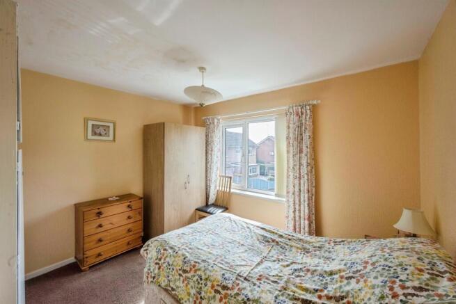 2 bed Semi-Detached for sale Image 9