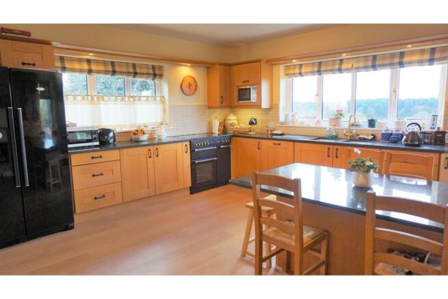 Kitchen / Breakfast