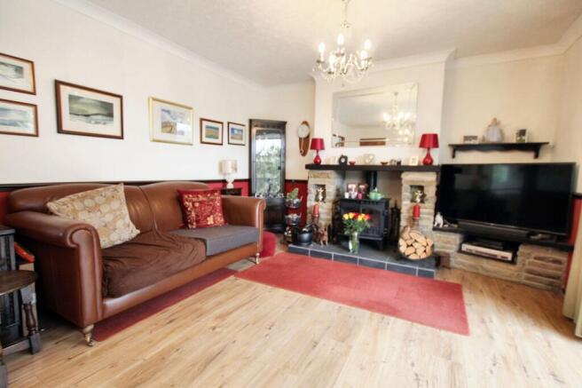 3 bed Detached Bungalow for sale Image 7