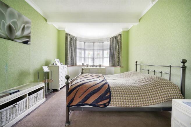 Heathcote Grove, Chingford, London, E4 photo 4