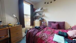 36, Royal Park Grove, Hyde Park, Leeds LS6 1HQ