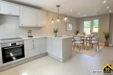 Thame Road, Long Crendon, Buckinghamshire, HP18