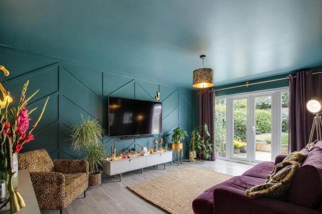 4 bed Detached for sale Image 5
