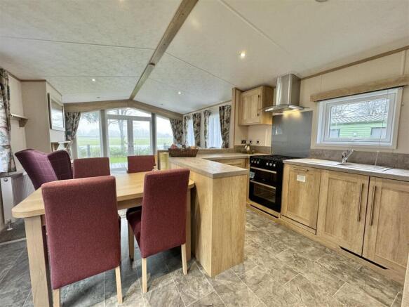 2 bed Not Specified for sale Image 6