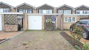 28, Coombe Court, Thatcham RG19 4JR