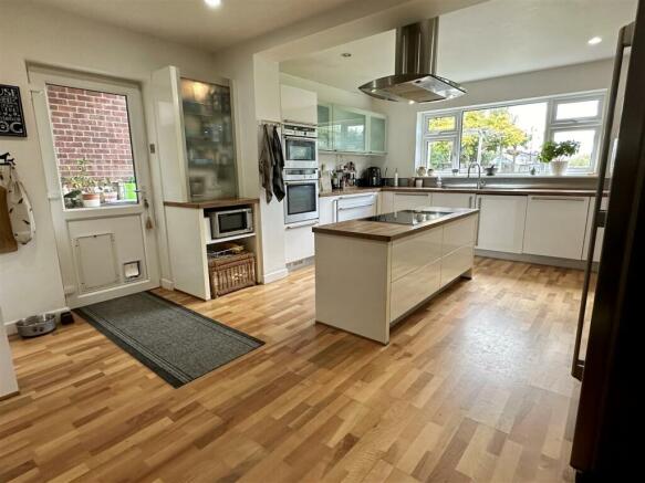 breakfast kitchen
