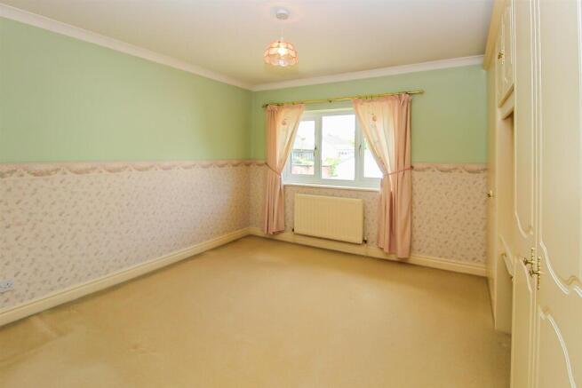 3 bed Detached for sale Image 11