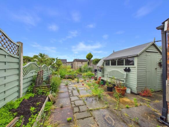 3 bed Semi-Detached for sale Image 10