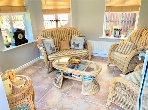 GARDEN ROOM
