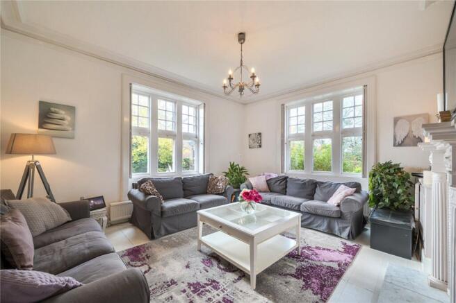5 bed Detached for sale Image 10