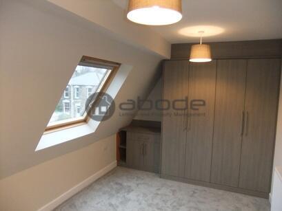 1 bed Penthouse to rent Image 6