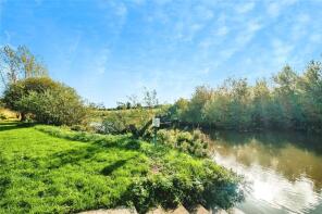 11, Riverside Court, Station Road, Pulborough RH20 1RG