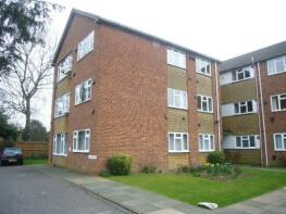 4, 23 Yewstone Court, Rickmansworth Road, Watford WD18 7HJ