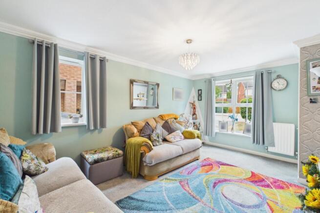 3 bed Semi-Detached for sale Image 6