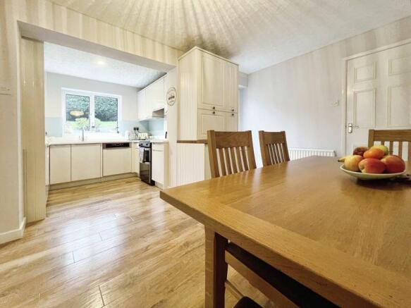 Kitchen breakfast room